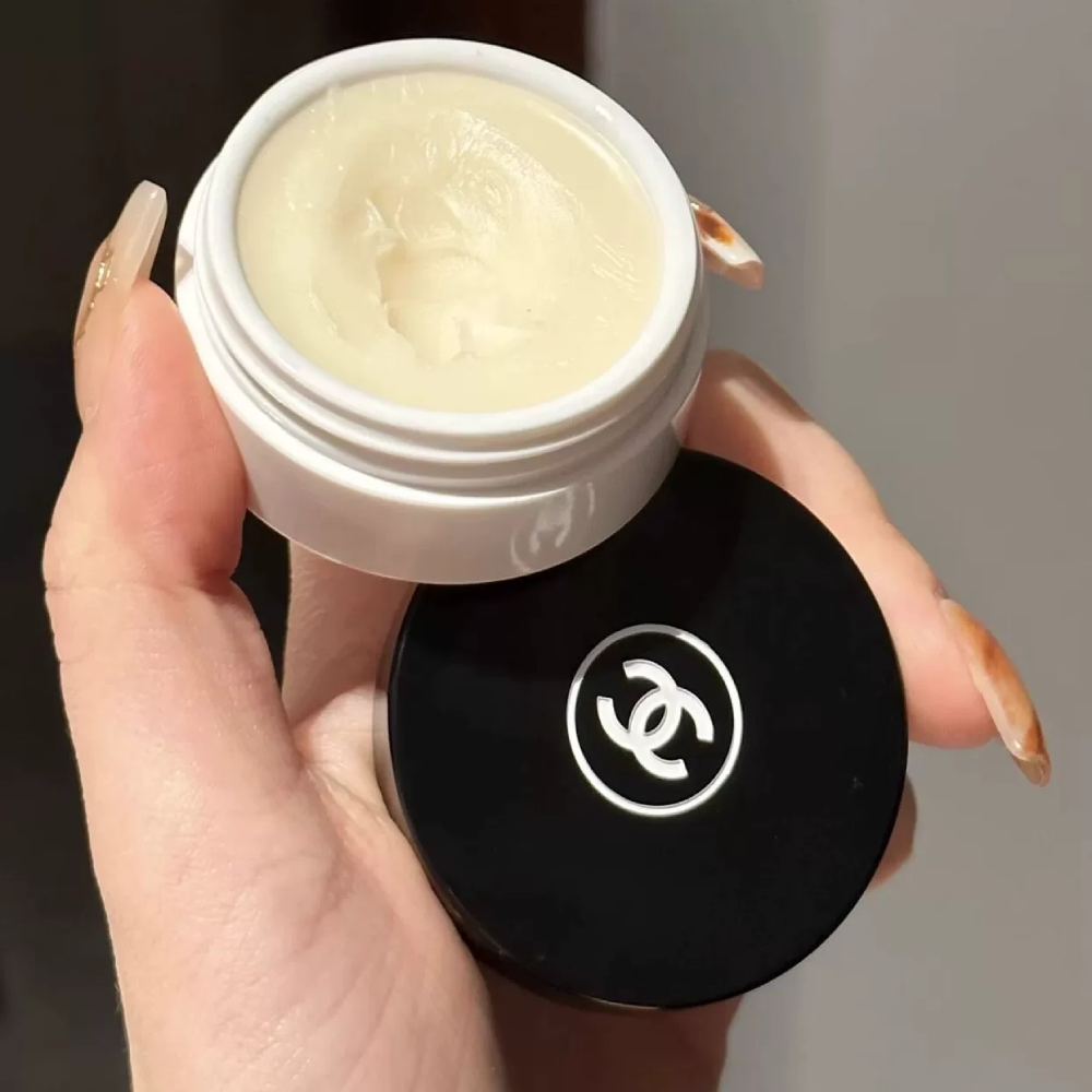 Chanel Hydra Beauty Nutrition Nourishing Lip Care 10 g, Chanel Hydra Beauty Nutrition Nourishing Lip Care 10 g ราคา , Chanel Hydra Beauty Nutrition Nourishing Lip Care 10 g รีวิว